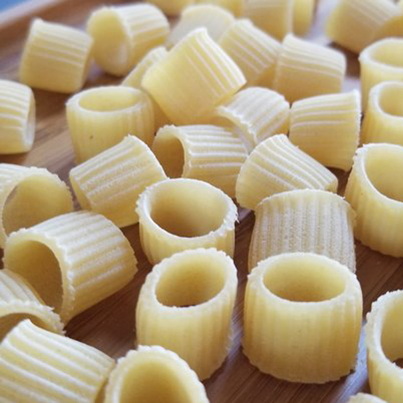 Mezzi Rigatoni pasta shape